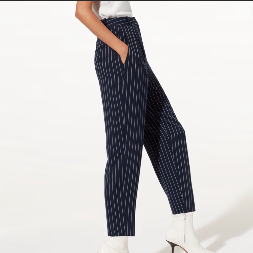 *SOLD LOCALLY* Aritzia Modesto Pant